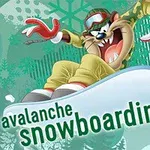 Állatfigura snowboardozik vidám arckifejezéssel, téli háttérrel és hópelyhekkel