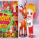 Egy karácsonyi témájú illusztráción kislány áll egy rénszarvas mellett, miközben háttérben karácsonyi jelenetek láthatók és a Reindeer Surprise felirat