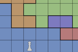 Sakkszerű bábú egy színes, festett négyzetekből álló rácsos táblán