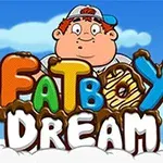 Fiatal fiú sapkában egy felhő előtt áll, körülötte a FATBOY DREAM színes felirat látható