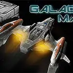 Űrhajó repül zárt térben, erőteljes fényei világítanak, körülötte három lebegő doboz látható, háttérben a Galactic Maze felirattal