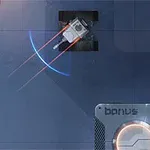 Egy szögletes, szürke felületen egy fehér, lézerrel felszerelt robot mozog, mellette egy bonus feliratú panel