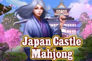 Fehér hajú nő kimonóban áll egy japán kastély előtt, körülötte cseresznyefák virágoznak