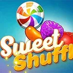 Színes nyalóka, lila bogyó, piros cseresznye és narancssárga édesség kék háttérrel, a Sweet Shuffle felirattal